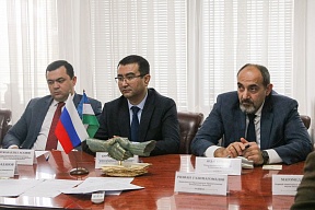 Дагестан и Узбекистан расширят сотрудничество в сфере образования Дагестан и Узбекистан расширят сотрудничество в сфере образования