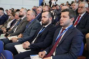 Дагестанская делегация приняла участие в форуме «Северный Кавказ — 2022: меры по повышению устойчивости экономики в условиях санкций»